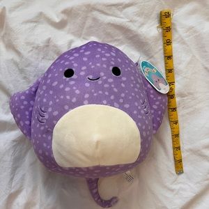 squishmallow aziza the stingray plush toy 8”